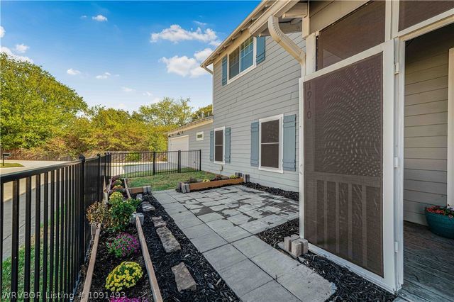 1910 Ebbing Loop, Barling, AR 72923