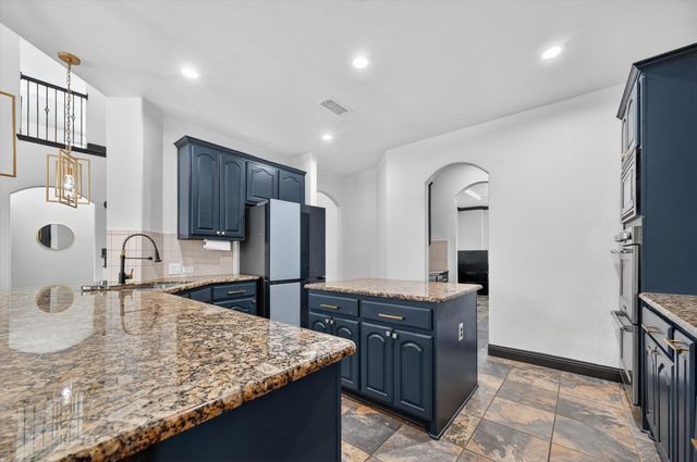 2832 Sendero, Grand Prairie, TX 75054