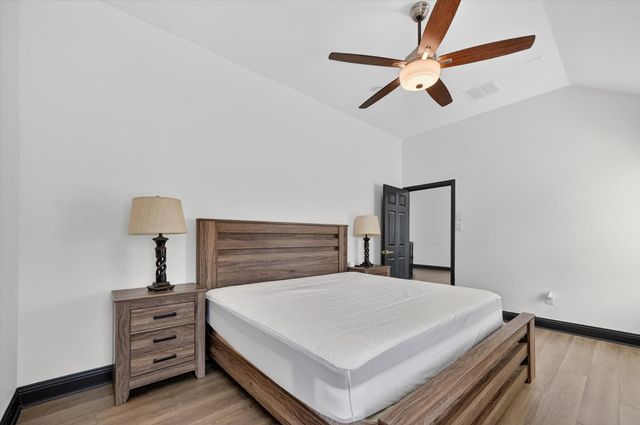 2832 Sendero, Grand Prairie, TX 75054