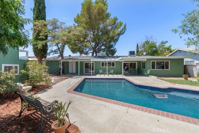 4817 Quartz Hill Rd, Quartz Hill, CA 93536