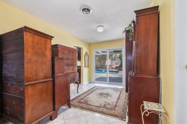 4817 Quartz Hill Rd, Quartz Hill, CA 93536