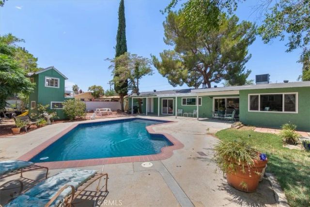 4817 Quartz Hill Rd, Quartz Hill, CA 93536