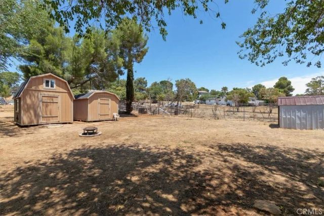 4817 Quartz Hill Rd, Quartz Hill, CA 93536