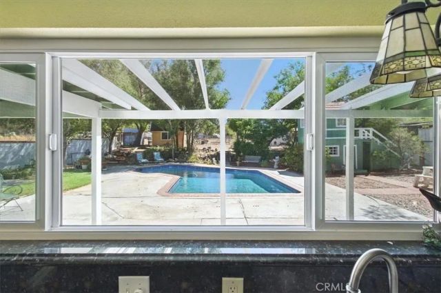 4817 Quartz Hill Rd, Quartz Hill, CA 93536