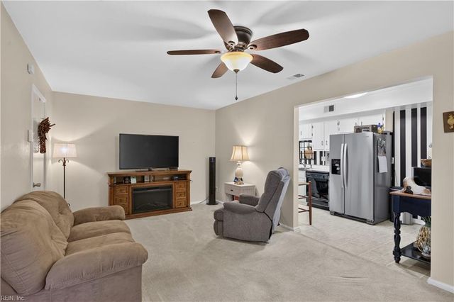 5207 Clover Hill DR, Portsmouth, VA 23703