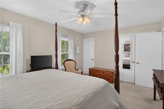 5207 Clover Hill DR, Portsmouth, VA 23703