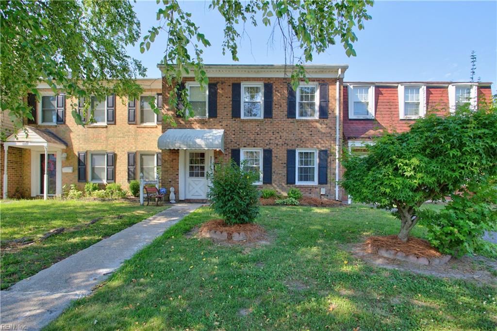 5207 Clover Hill DR, Portsmouth, VA 23703