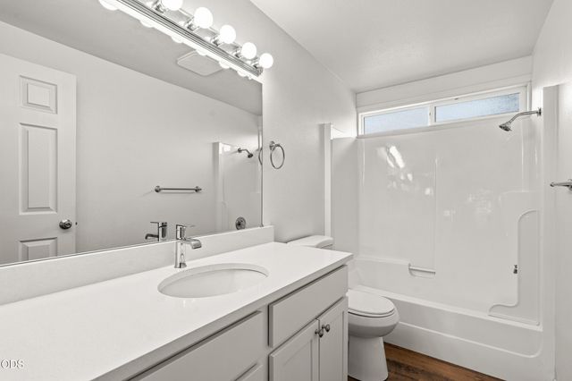1827 Lillian Street, Medford, OR 97501
