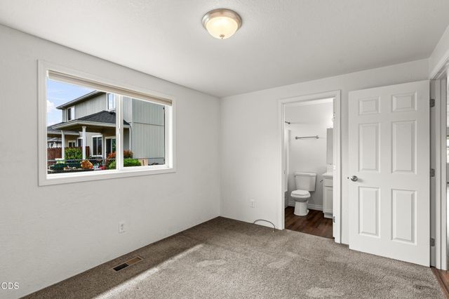 1827 Lillian Street, Medford, OR 97501