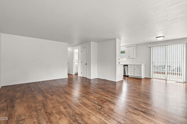 1827 Lillian Street, Medford, OR 97501