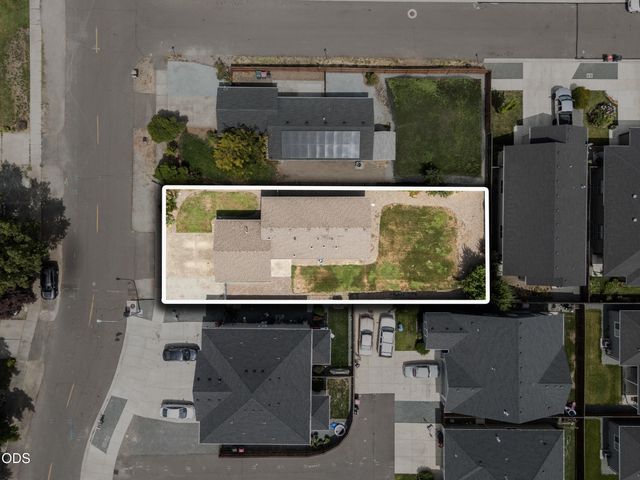 1827 Lillian Street, Medford, OR 97501