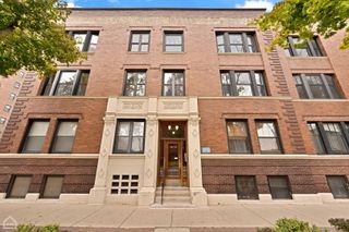 1404 E 56th Street 1, Chicago, IL 60637