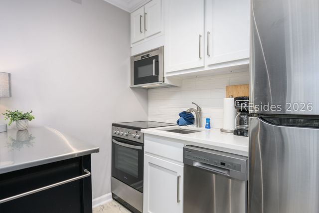 23 S Forest Beach Dr Apt 130, Hilton Head Island, SC 29928