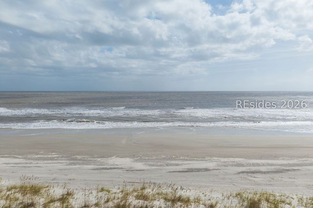 23 S Forest Beach Dr Apt 130, Hilton Head Island, SC 29928