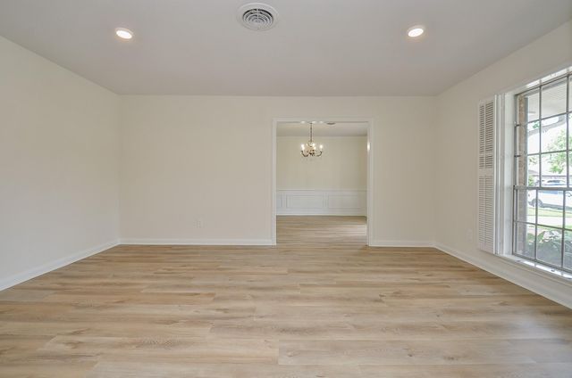 10623 Longmont Drive, Houston, TX 77042