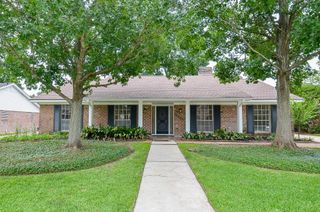 10623 Longmont Drive, Houston, TX 77042