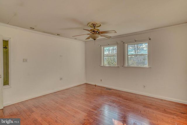 619 HOLLY LN, Mount Holly, NJ 08060