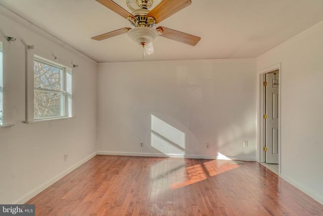 619 HOLLY LN, Mount Holly, NJ 08060