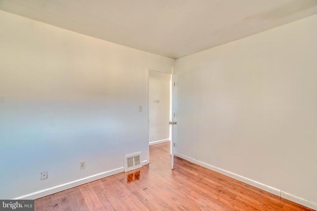 619 HOLLY LN, Mount Holly, NJ 08060