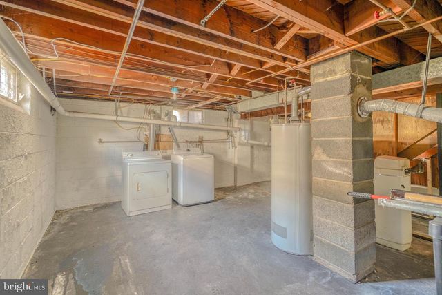 619 HOLLY LN, Mount Holly, NJ 08060