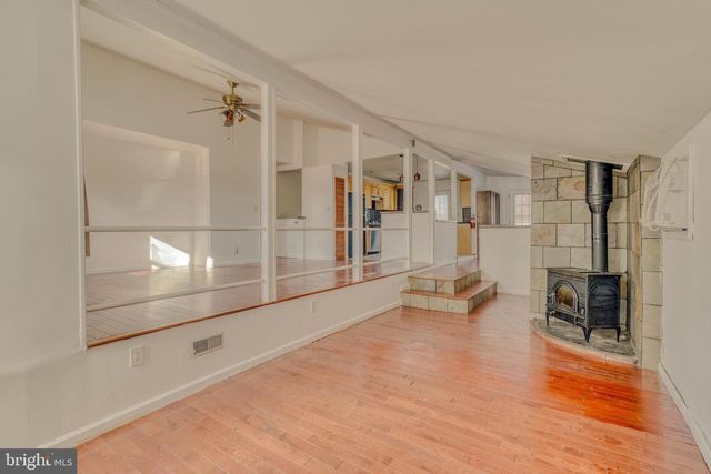 619 HOLLY LN, Mount Holly, NJ 08060