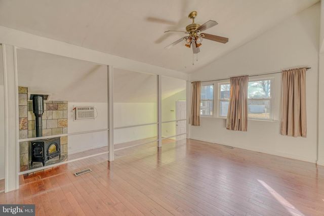 619 HOLLY LN, Mount Holly, NJ 08060