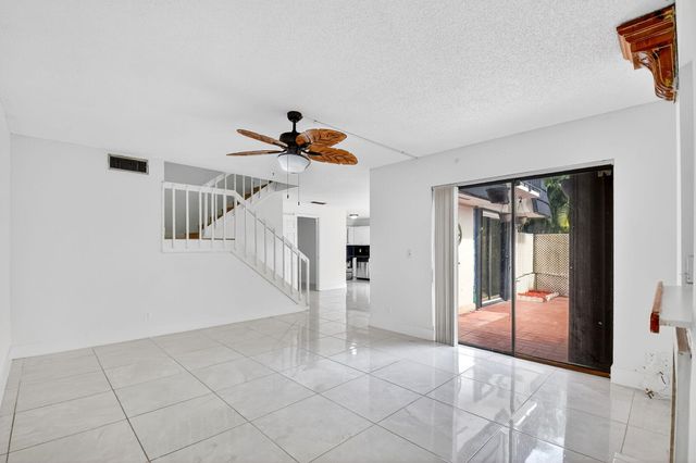 136 Woodland Road, Palm Springs, FL 33461