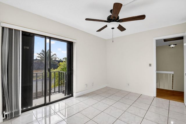 136 Woodland Road, Palm Springs, FL 33461