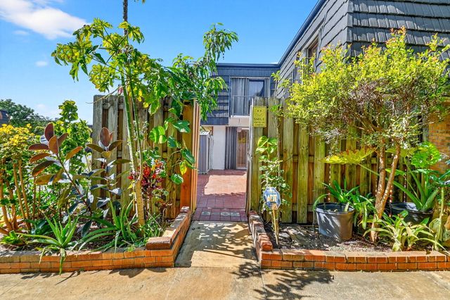 136 Woodland Road, Palm Springs, FL 33461