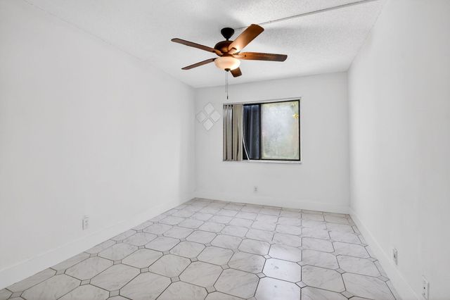 136 Woodland Road, Palm Springs, FL 33461