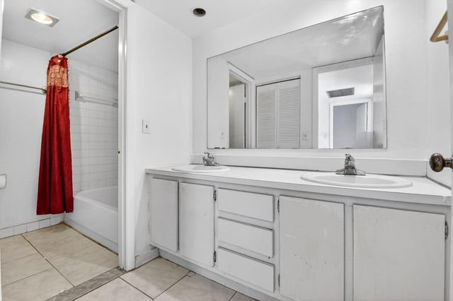 136 Woodland Road, Palm Springs, FL 33461