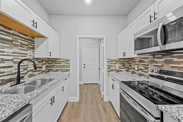 6147 Shawnee Drive, Mabank, TX 75156
