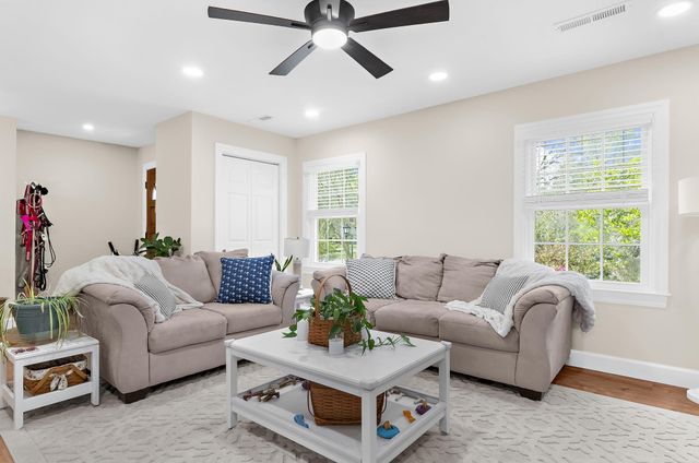 7 Tartan Court, Charleston, SC 29414