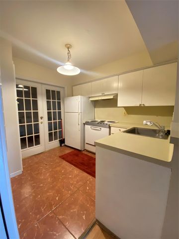 2601 Marilee Lane 1, Houston, TX 77057