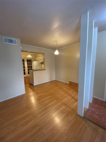 2601 Marilee Lane 1, Houston, TX 77057