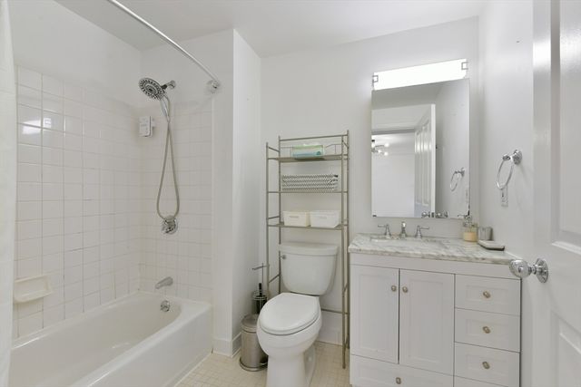1597 Washington St 406, Boston, MA 02118