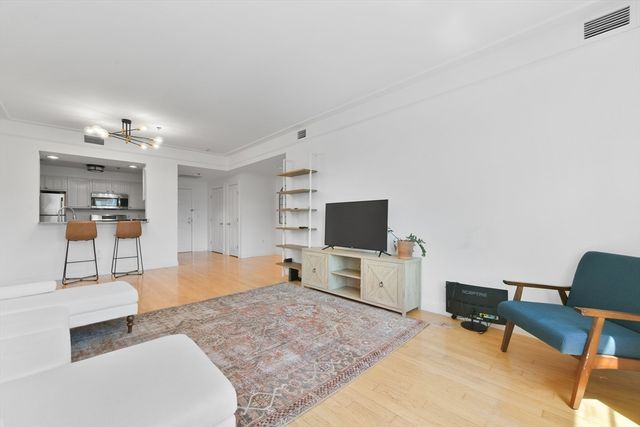 1597 Washington St 406, Boston, MA 02118