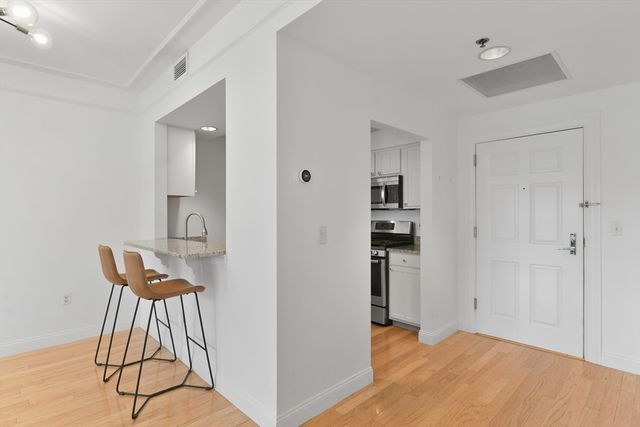 1597 Washington St 406, Boston, MA 02118