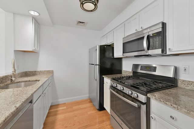 1597 Washington St 406, Boston, MA 02118