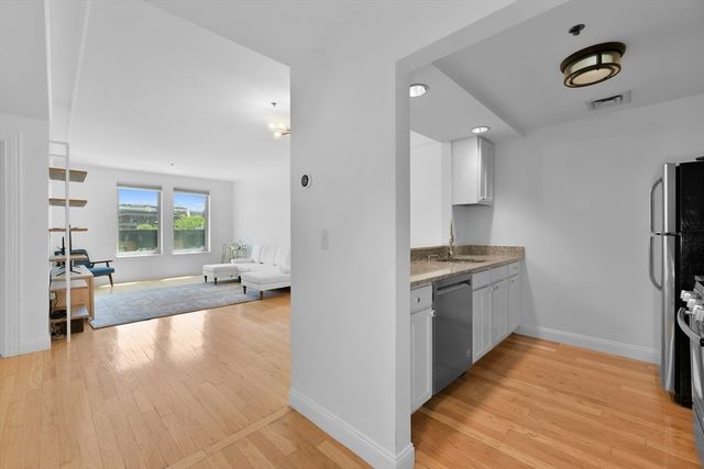 1597 Washington St 406, Boston, MA 02118