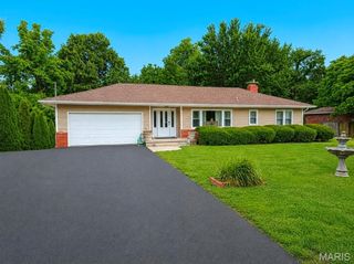 269 Westwood Place, East Alton, IL 62024