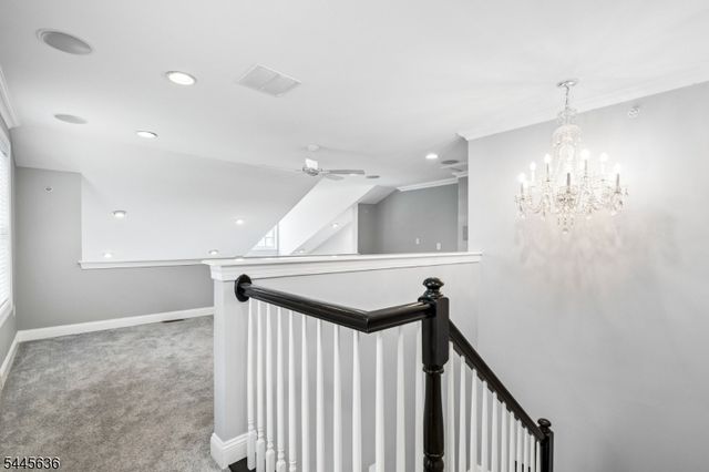 811 Donato Cir, Scotch Plains Twp., NJ 07076
