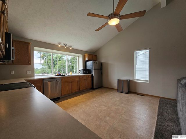 11117 Martin Avenue, Omaha, NE 68164