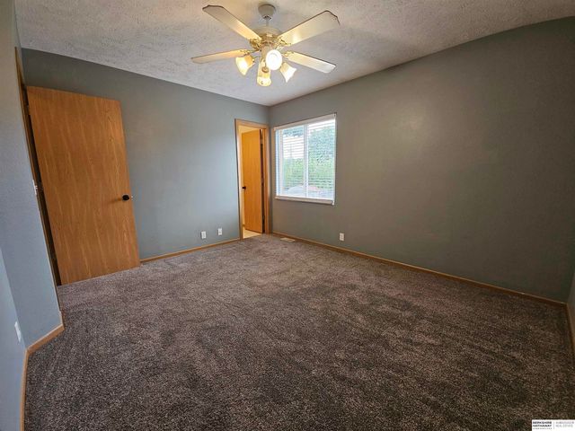 11117 Martin Avenue, Omaha, NE 68164
