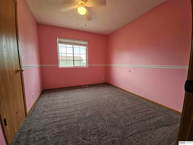 11117 Martin Avenue, Omaha, NE 68164