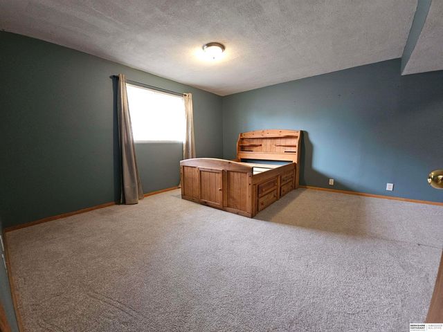 11117 Martin Avenue, Omaha, NE 68164