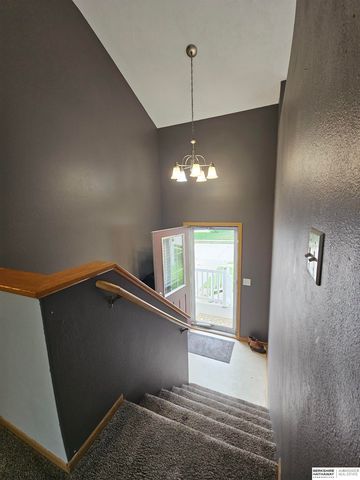 11117 Martin Avenue, Omaha, NE 68164