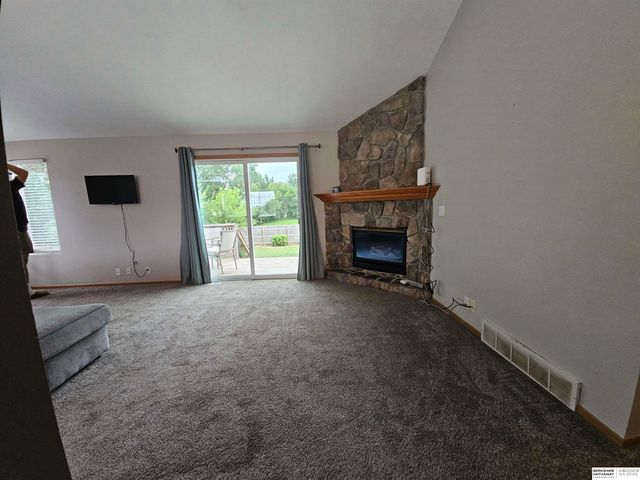 11117 Martin Avenue, Omaha, NE 68164