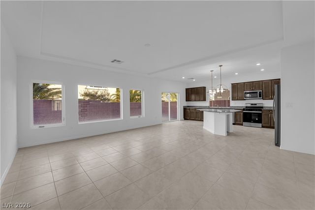 6142 Kelson Creek Court, Las Vegas, NV 89118