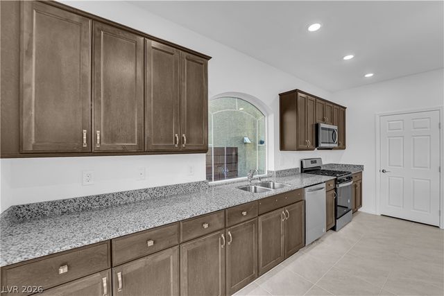 6142 Kelson Creek Court, Las Vegas, NV 89118